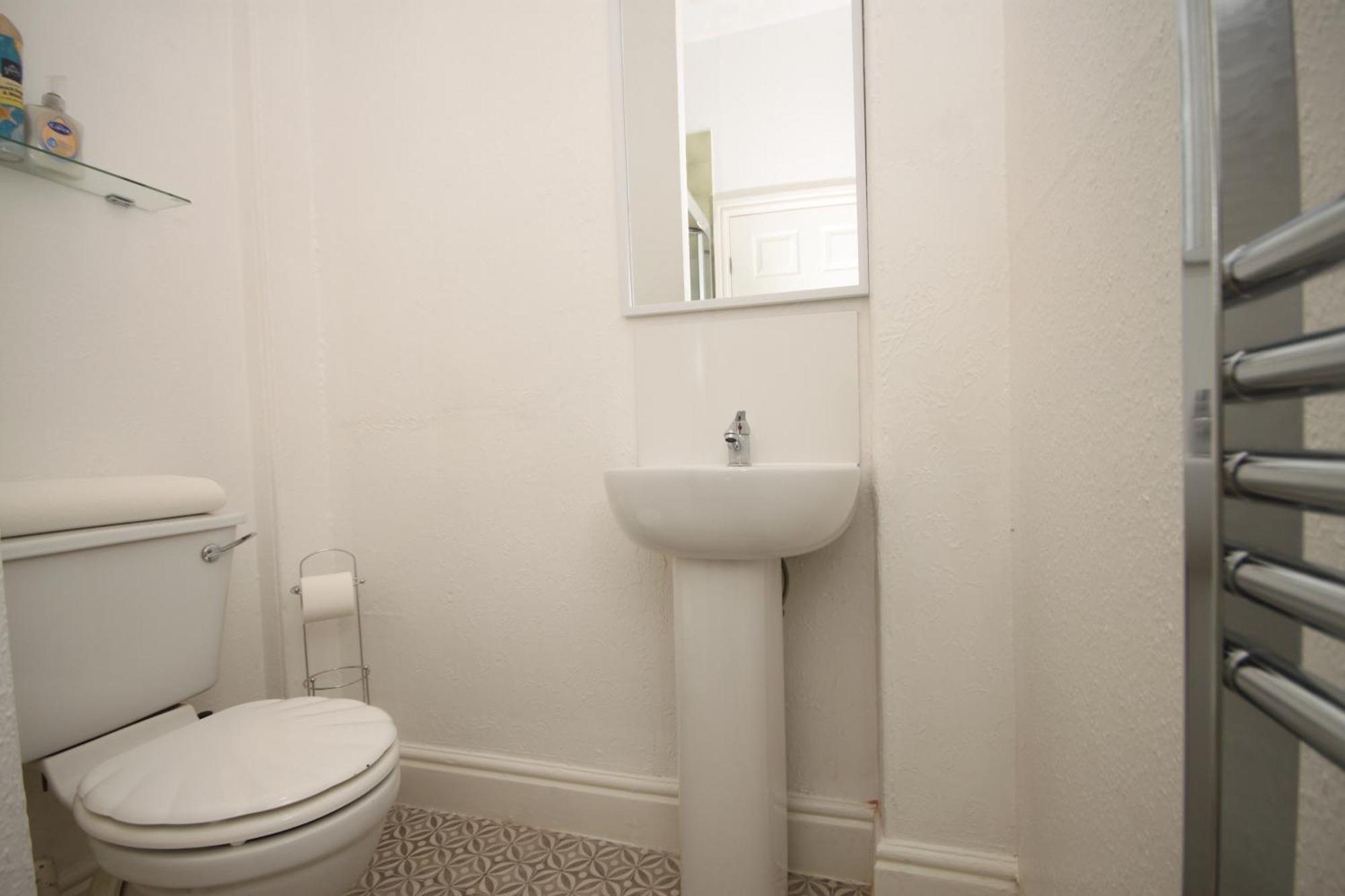Barton Beachside - Stylish Studio Apartment, Double & Single - Central Beach & Promenade Location - Over 21'S, Family Friendly Only, Id Required Blackpool Værelse billede